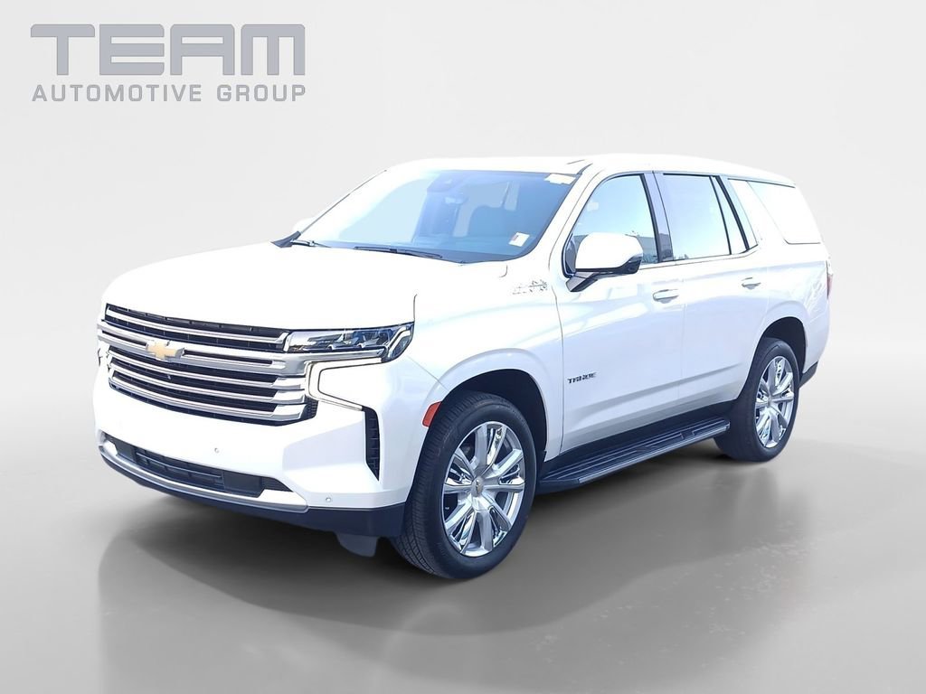 Used 2023 Iridescent Pearl Tricoat Chevrolet High Country image 3