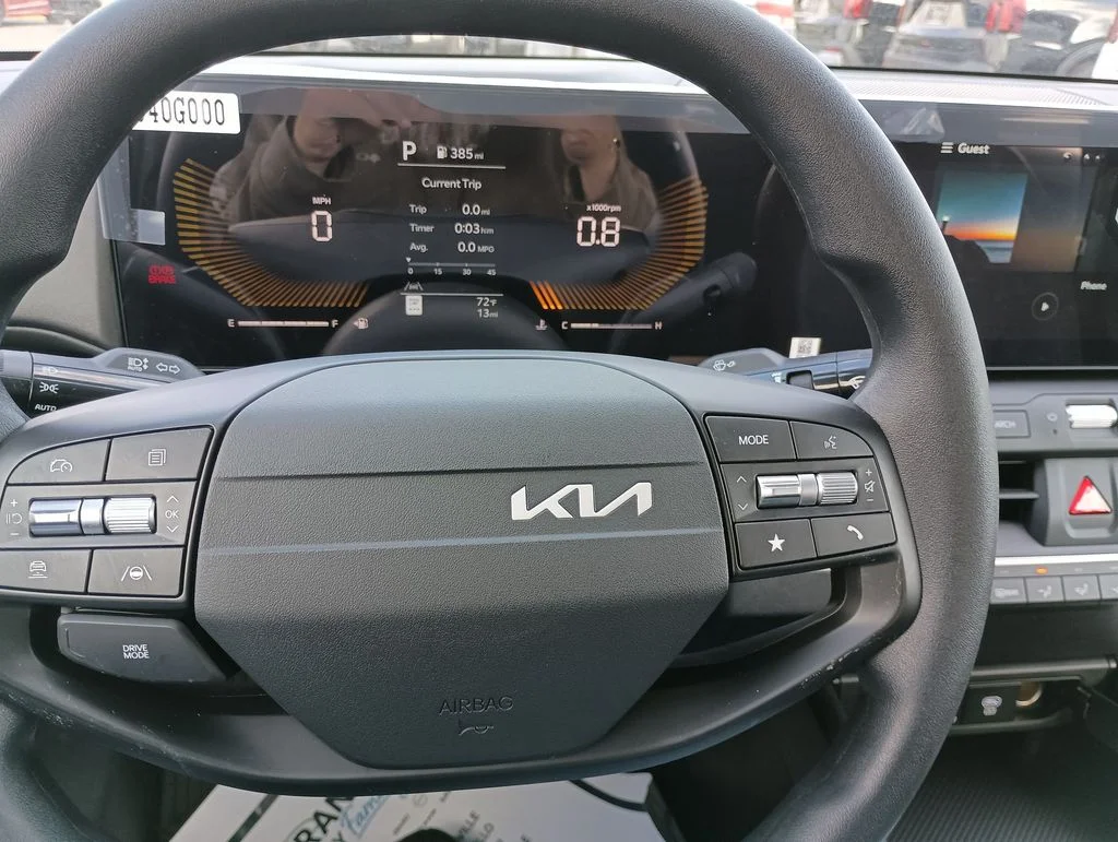 Used 2025 Gray Kia LXS image 21