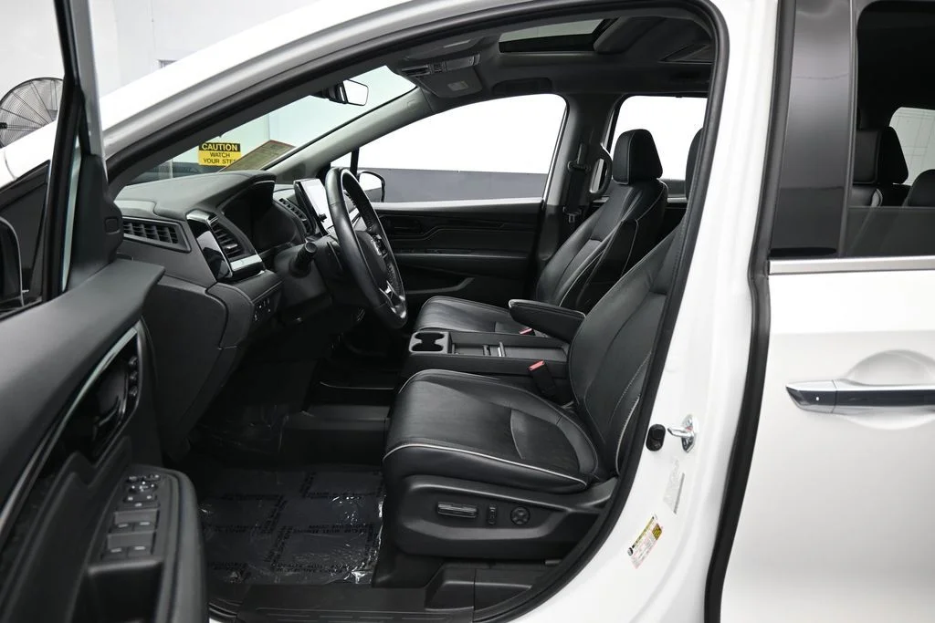 Used 2022 White Honda Elite image 11