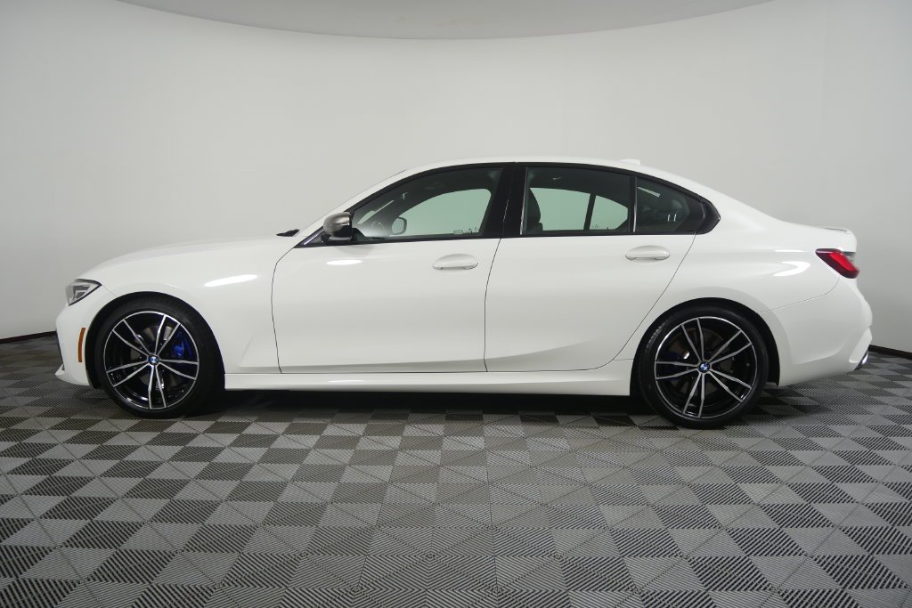 Used 2022 Alpine White BMW M340i image 2