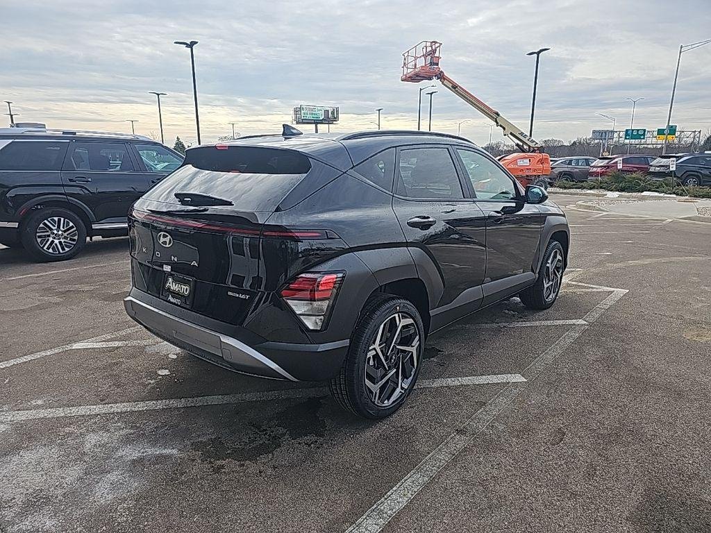 New 2026 Black Hyundai SEL Premium AWD image 5