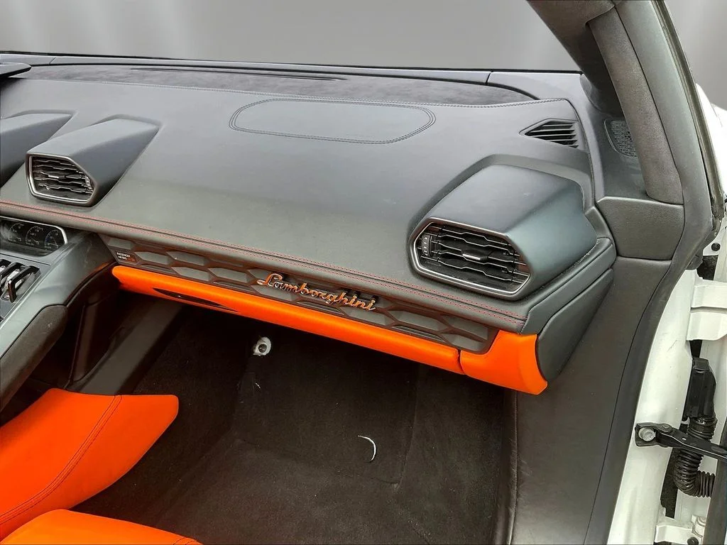 Used 2019  Lamborghini LP580-2S image 23