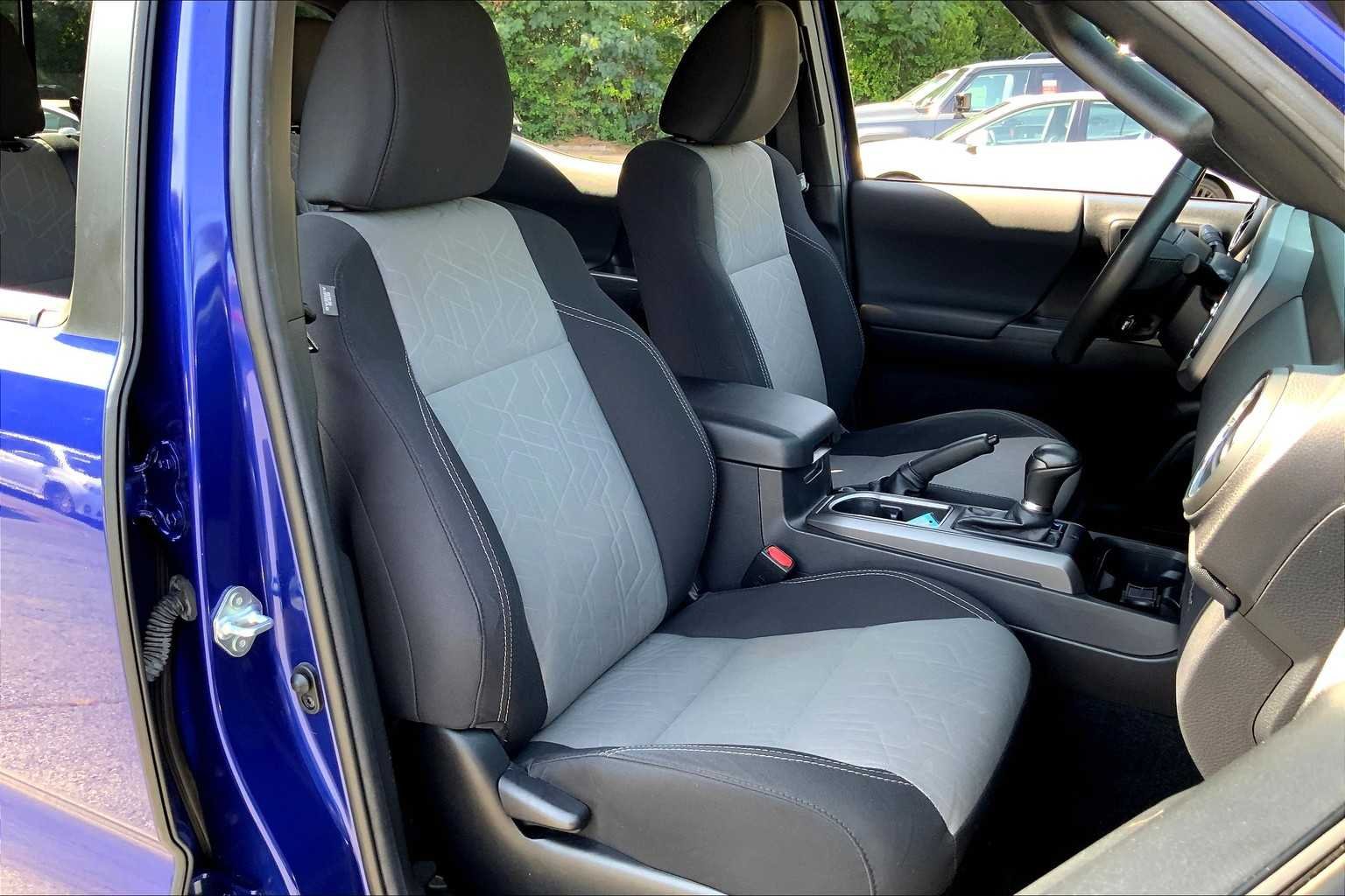 Used 2022 Blue Crush Metallic Toyota TRD Off Road image 9