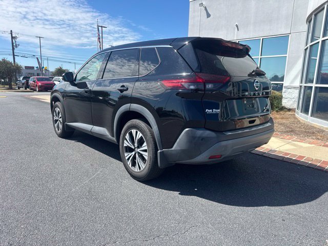 Used 2021 Black Nissan SV image 9
