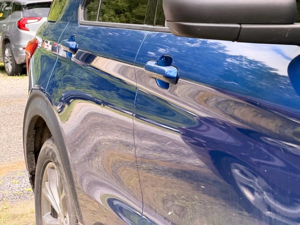 Used 2020 Blue Ford XLT image 11