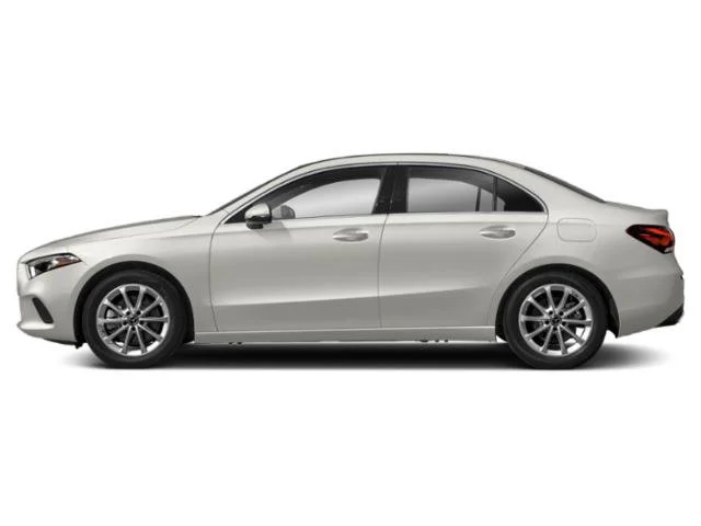 Used 2020 White Mercedes-Benz A 220 image 3