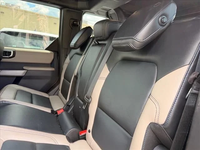 Used 2023 Gray Ford Wildtrak image 19