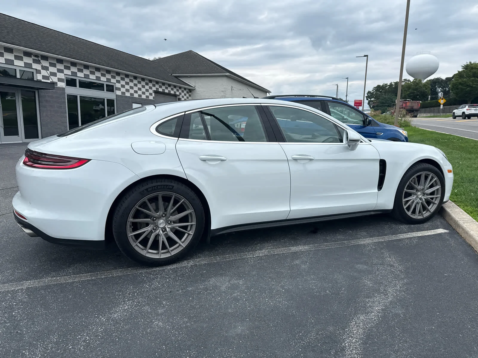 Used 2017 Carrara White Metallic Porsche 4S image 3