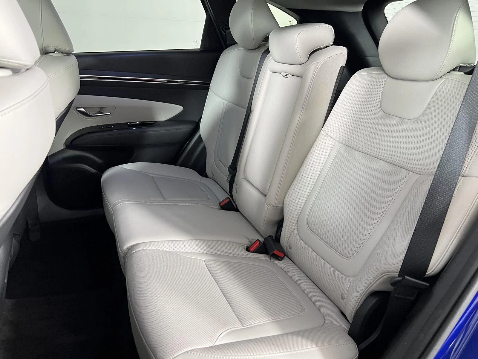 Used 2023 Intense Blue Hyundai Limited image 11