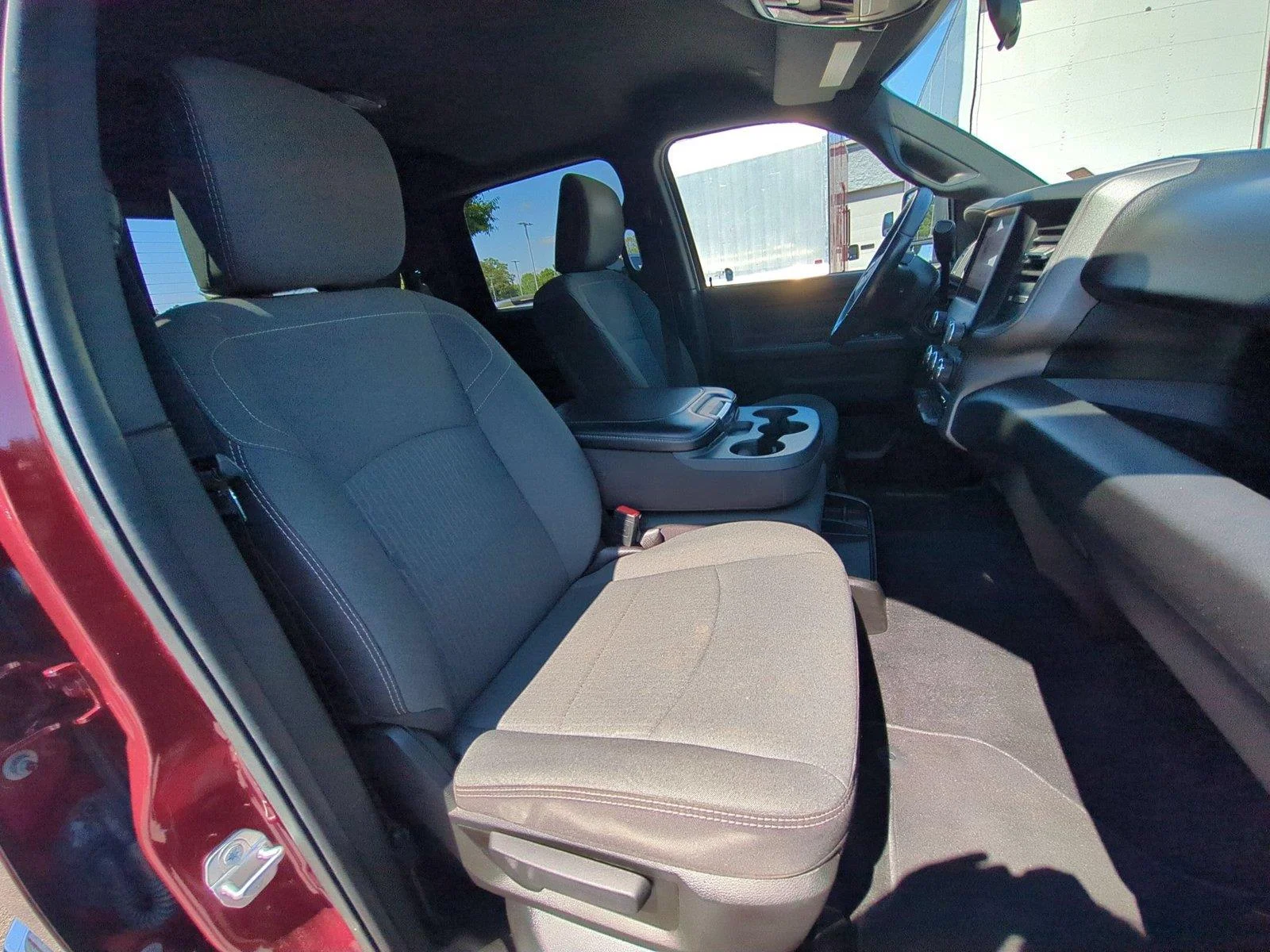 Used 2024 Delmonico Red Pearlcoat Ram Tradesman image 35