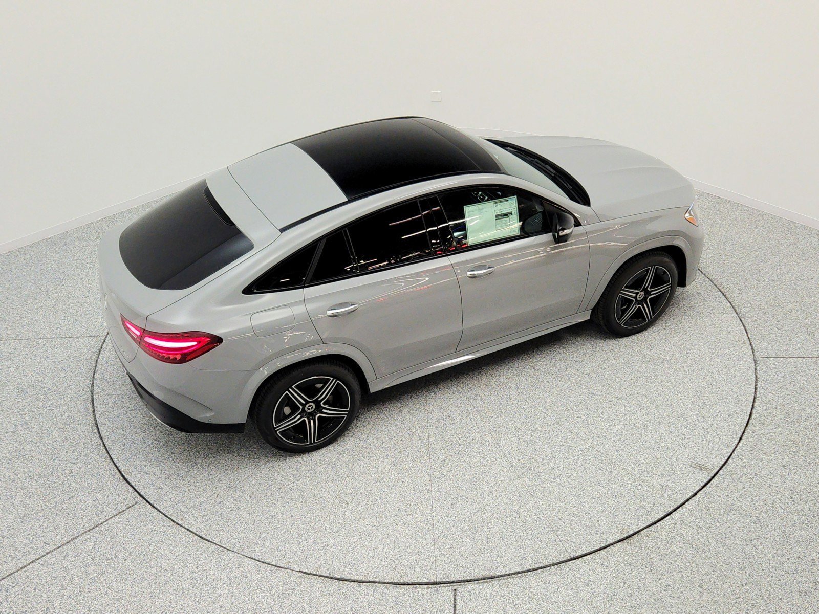 New 2026 MANUFAKTUR Alpine Grey Mercedes-Benz GLE 450 4MATIC® Coupe image 49