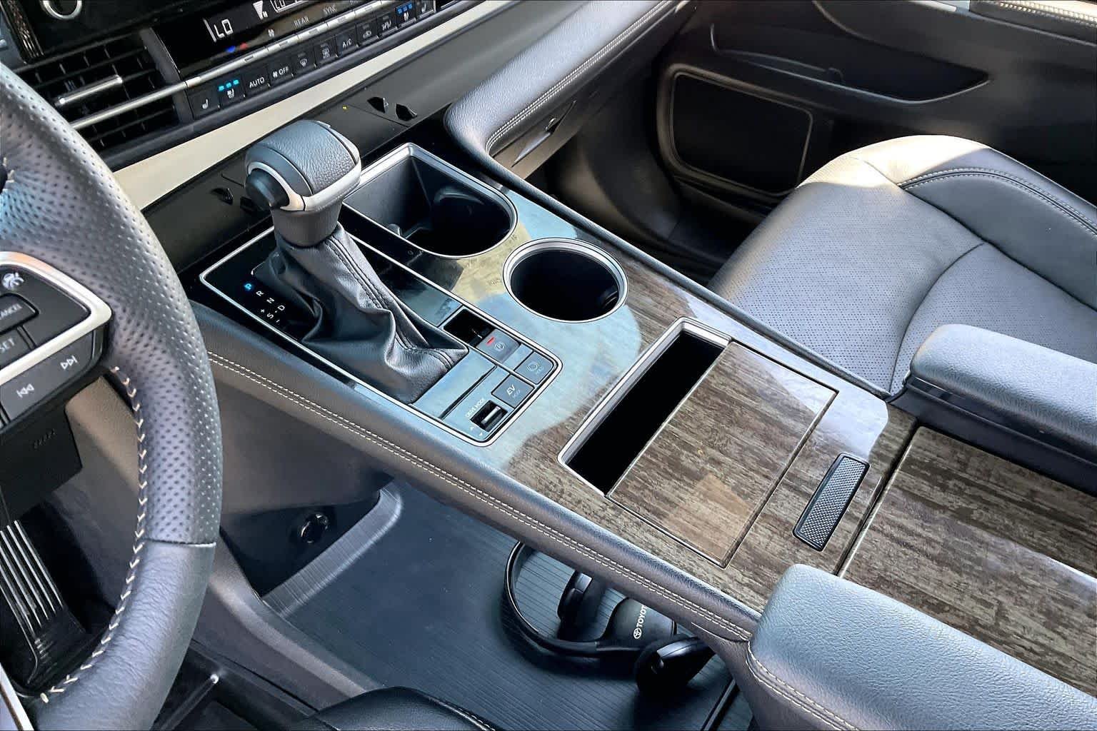 Used 2025 Magnetic Gray Metallic Toyota Platinum image 17