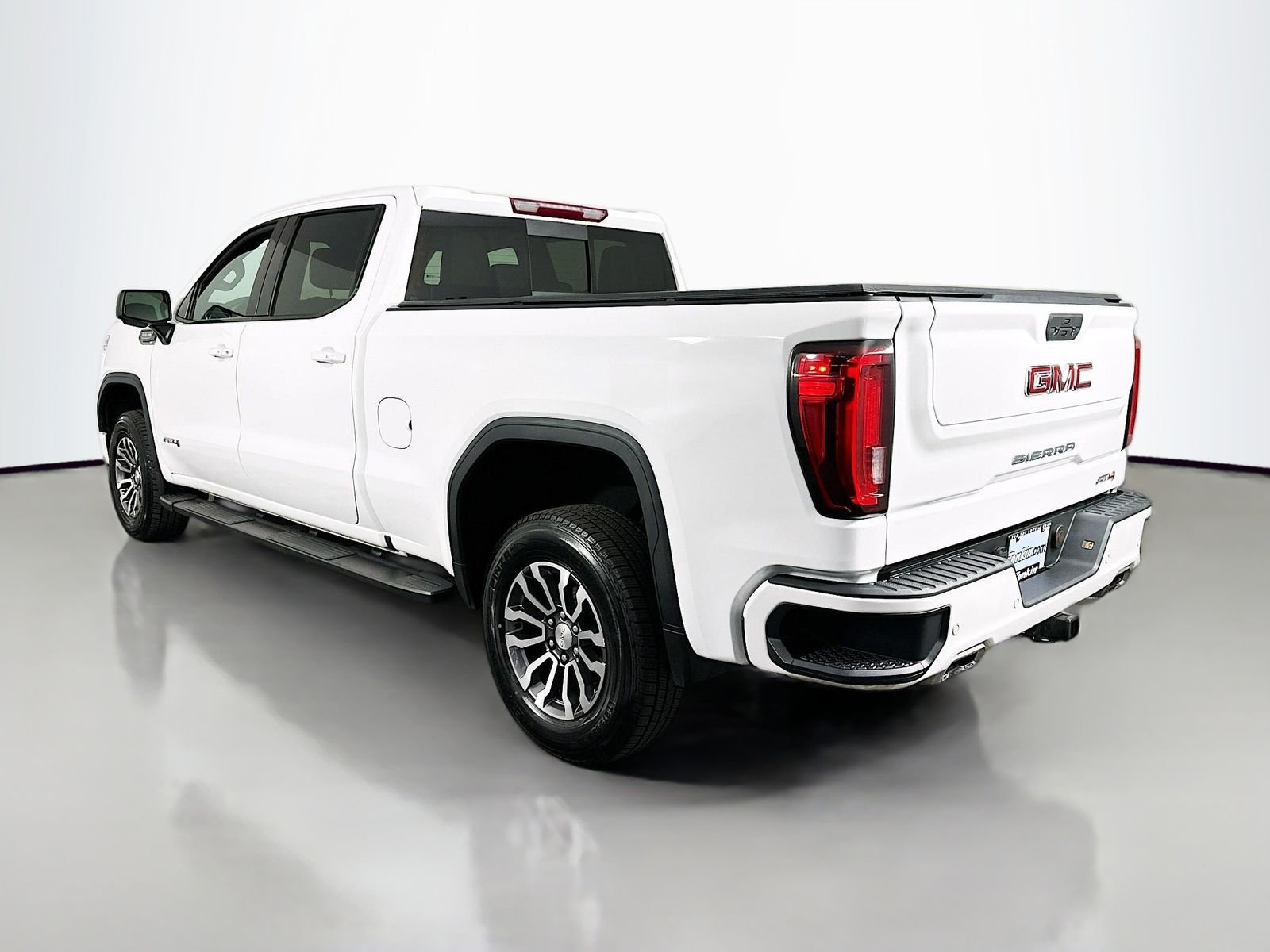 Used 2020 Summit White GMC AT4 image 9