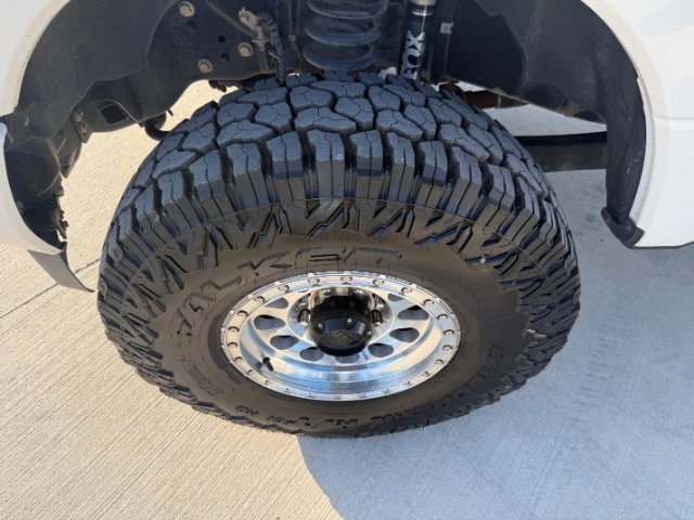 Used 2019 White Ford Platinum image 9