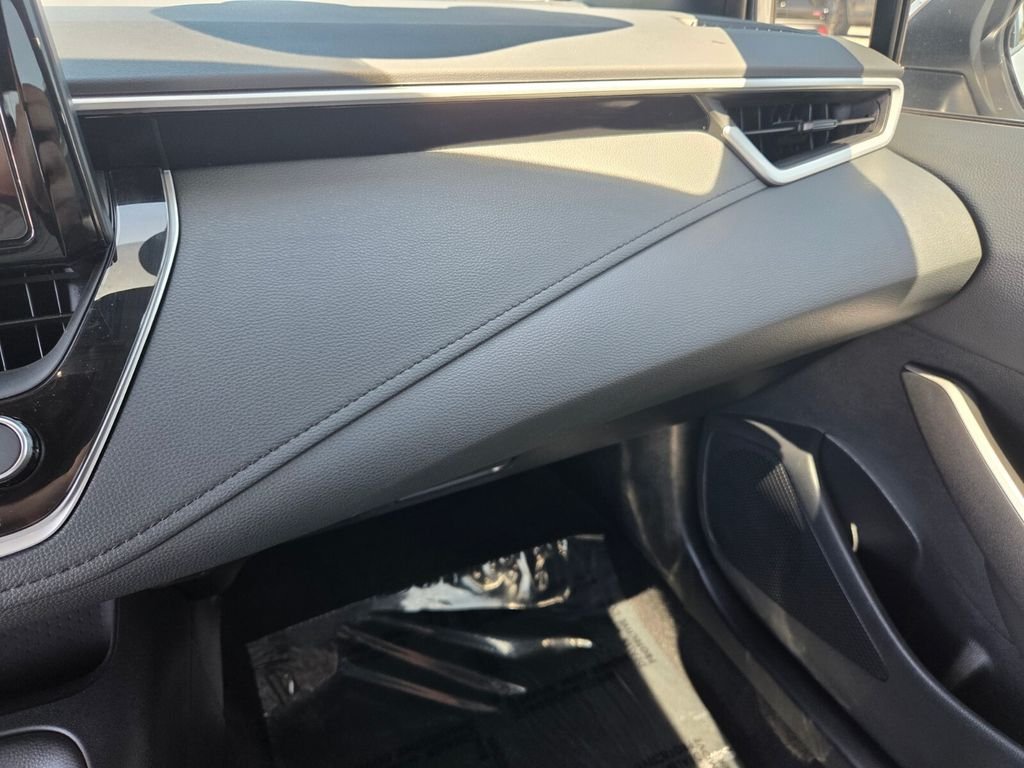 Used 2025 Silver Toyota SE image 27