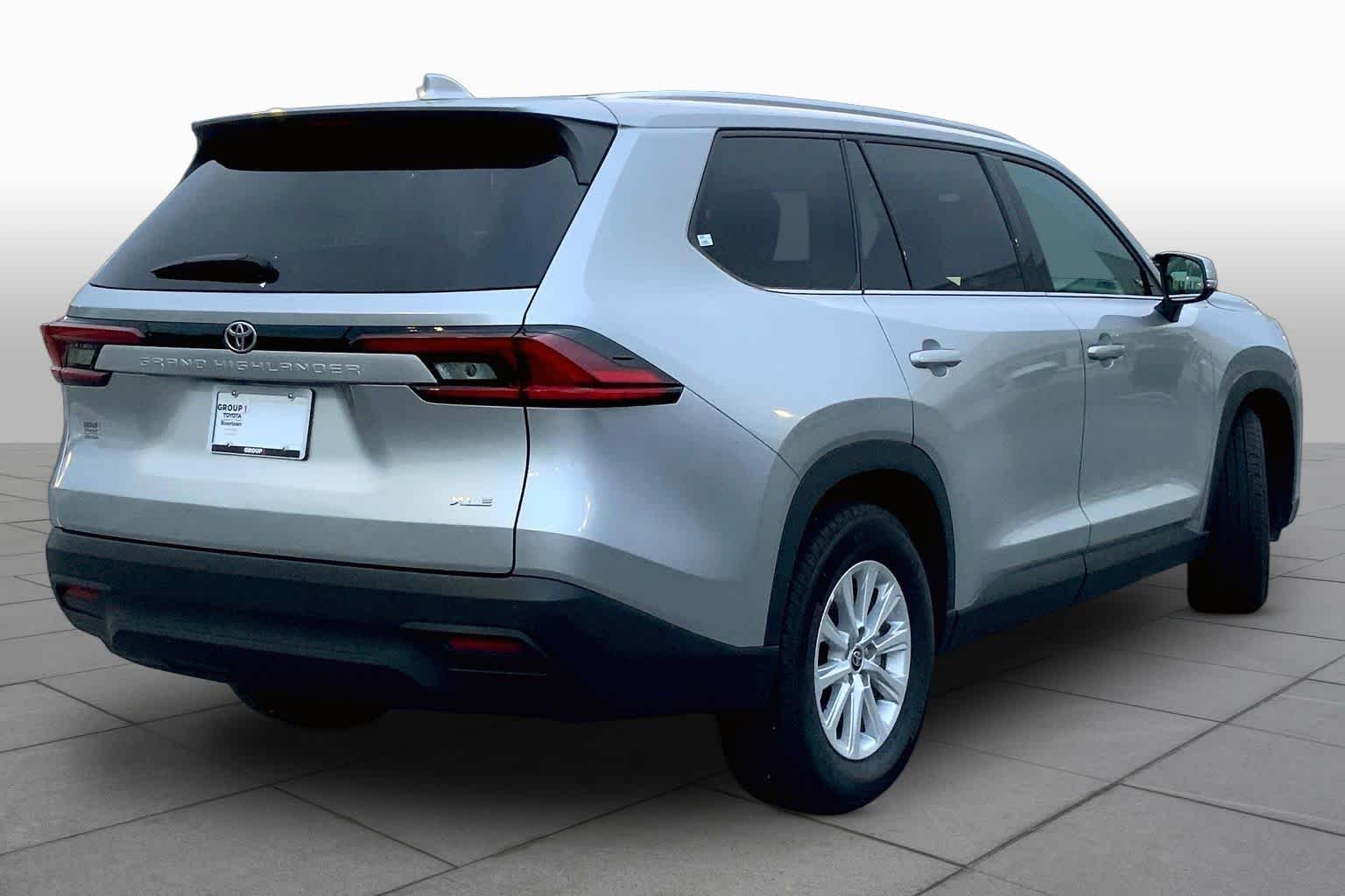 Used 2025 Celestial Silver Metallic Toyota XLE image 14