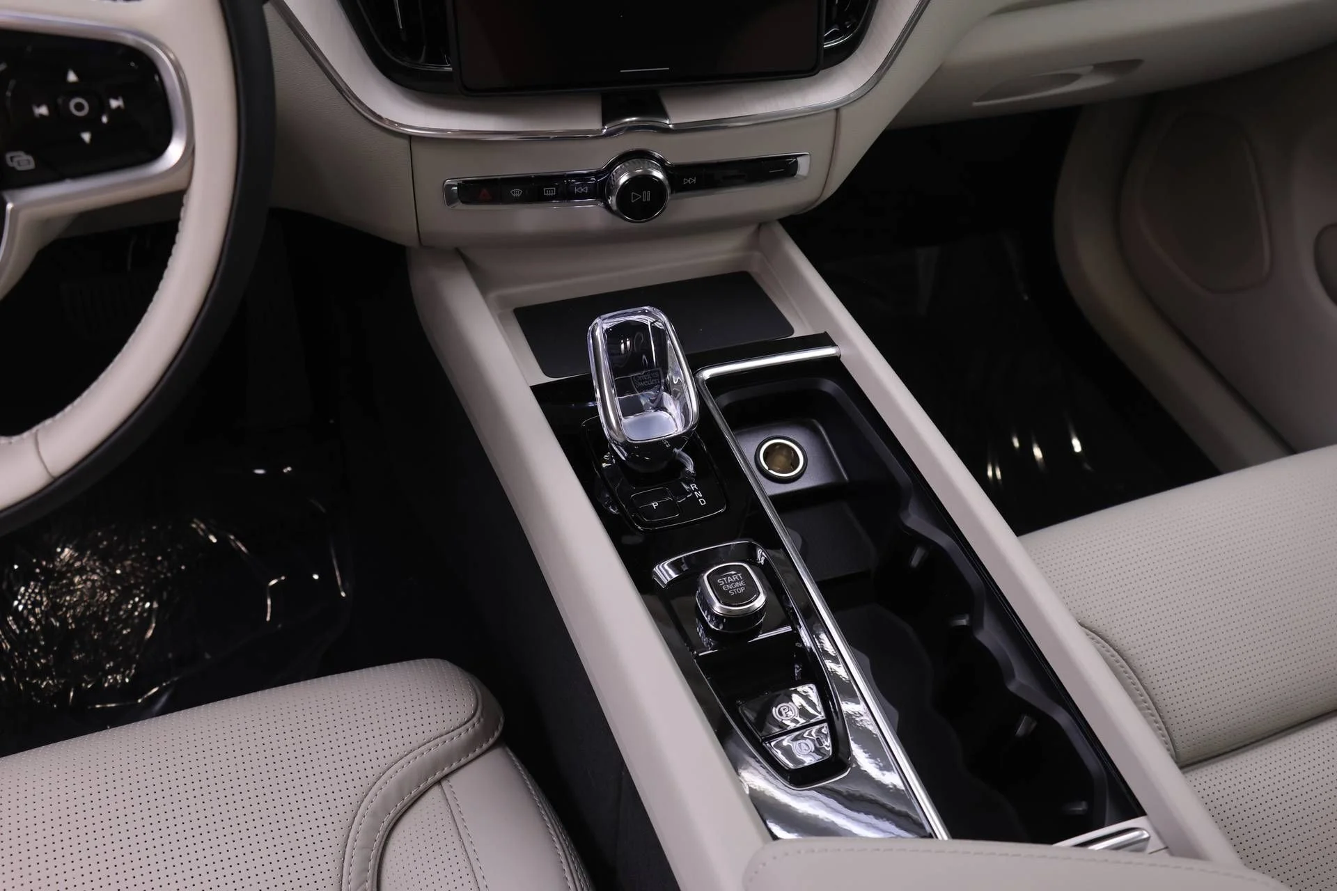 New 2026 Denim Blue Volvo Ultra image 14