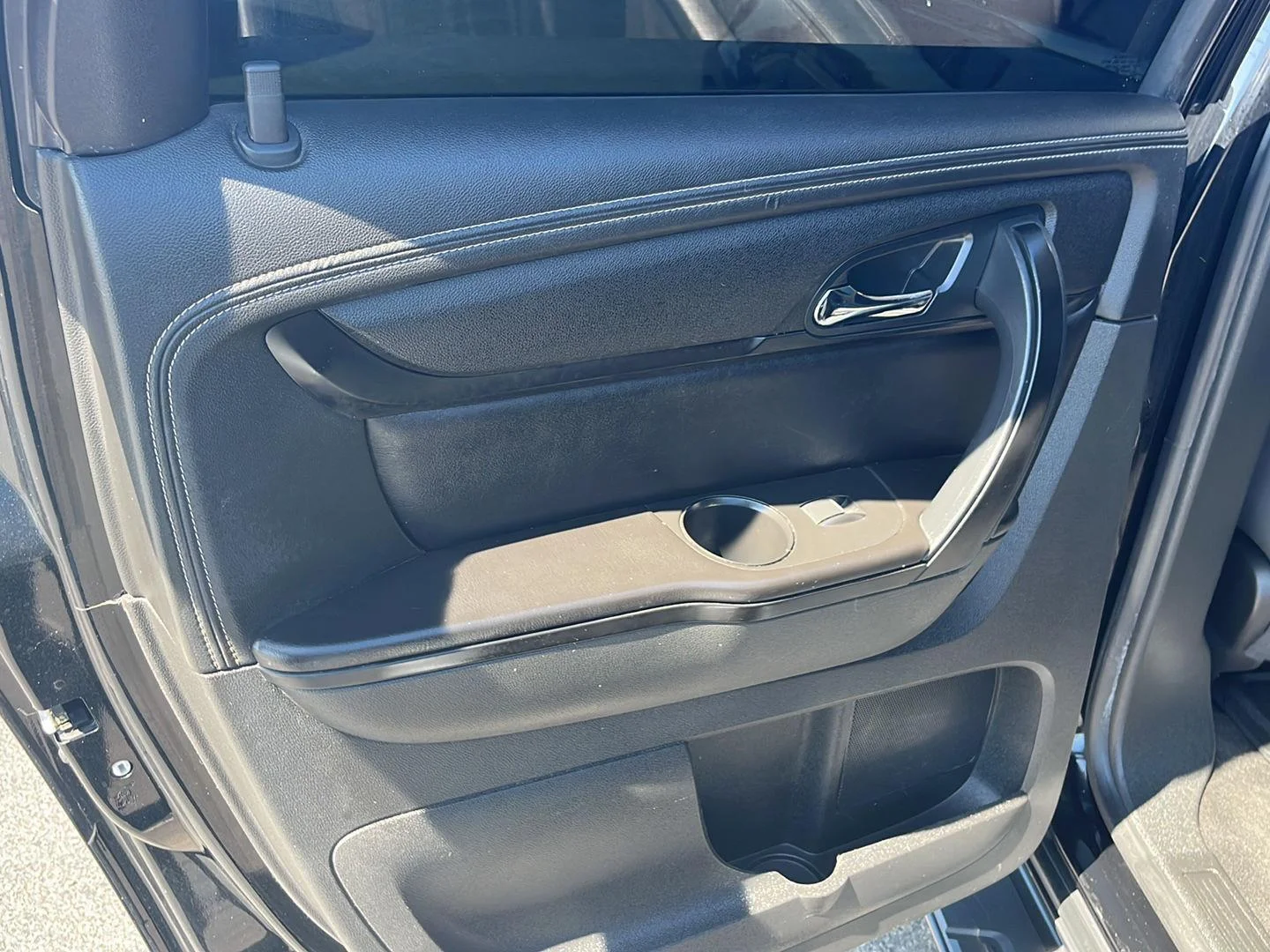 Used 2017 MOSAIC BLACK METALLIC Chevrolet LT image 18
