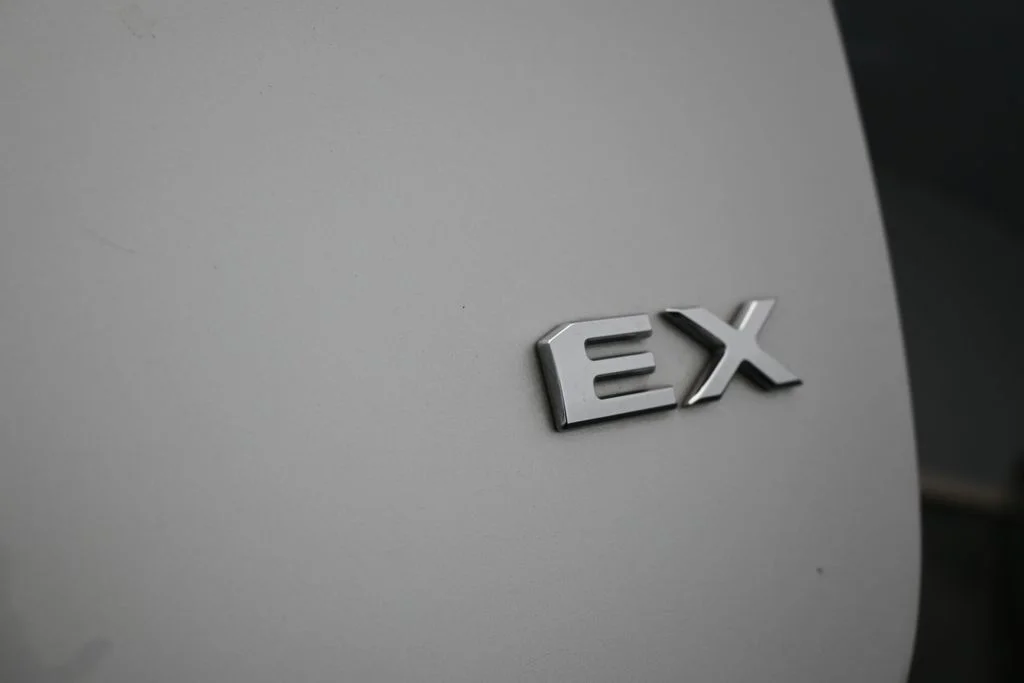 Used 2021 Silky Silver Kia EX image 35