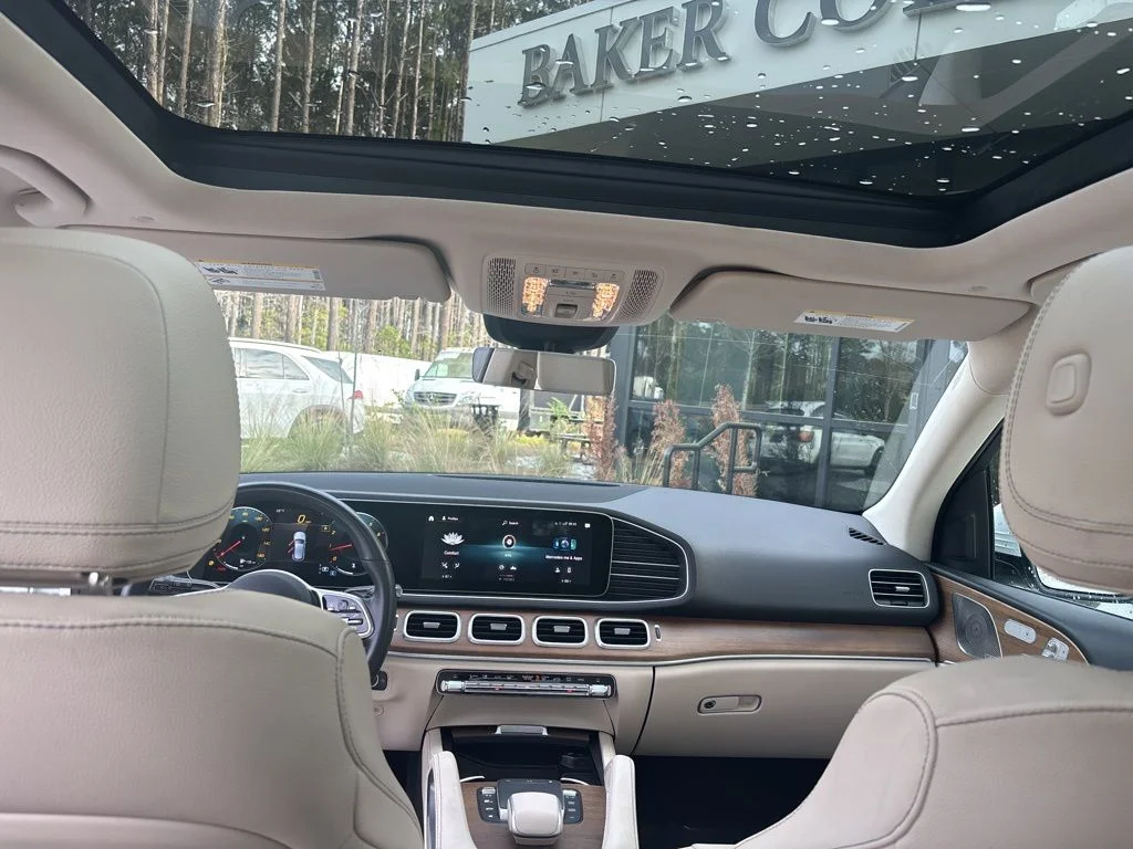 Used 2022 White Mercedes-Benz GLE 350 image 53