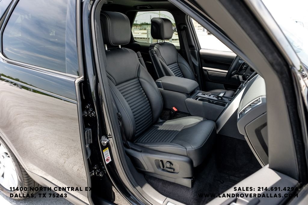 Used 2025 Black Land Rover S image 44