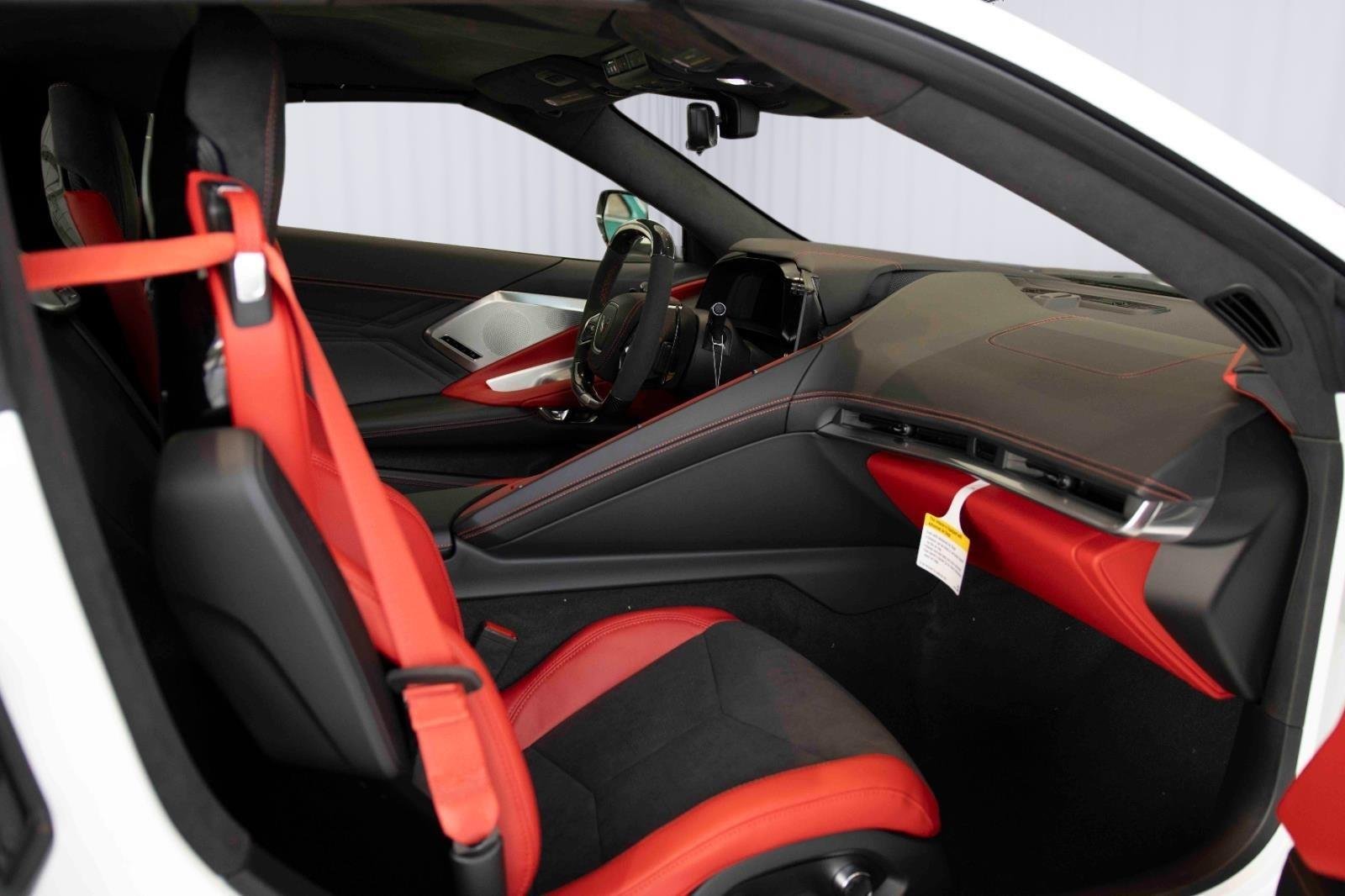 2025 Chevrolet Corvette 3LZ - Photo 12