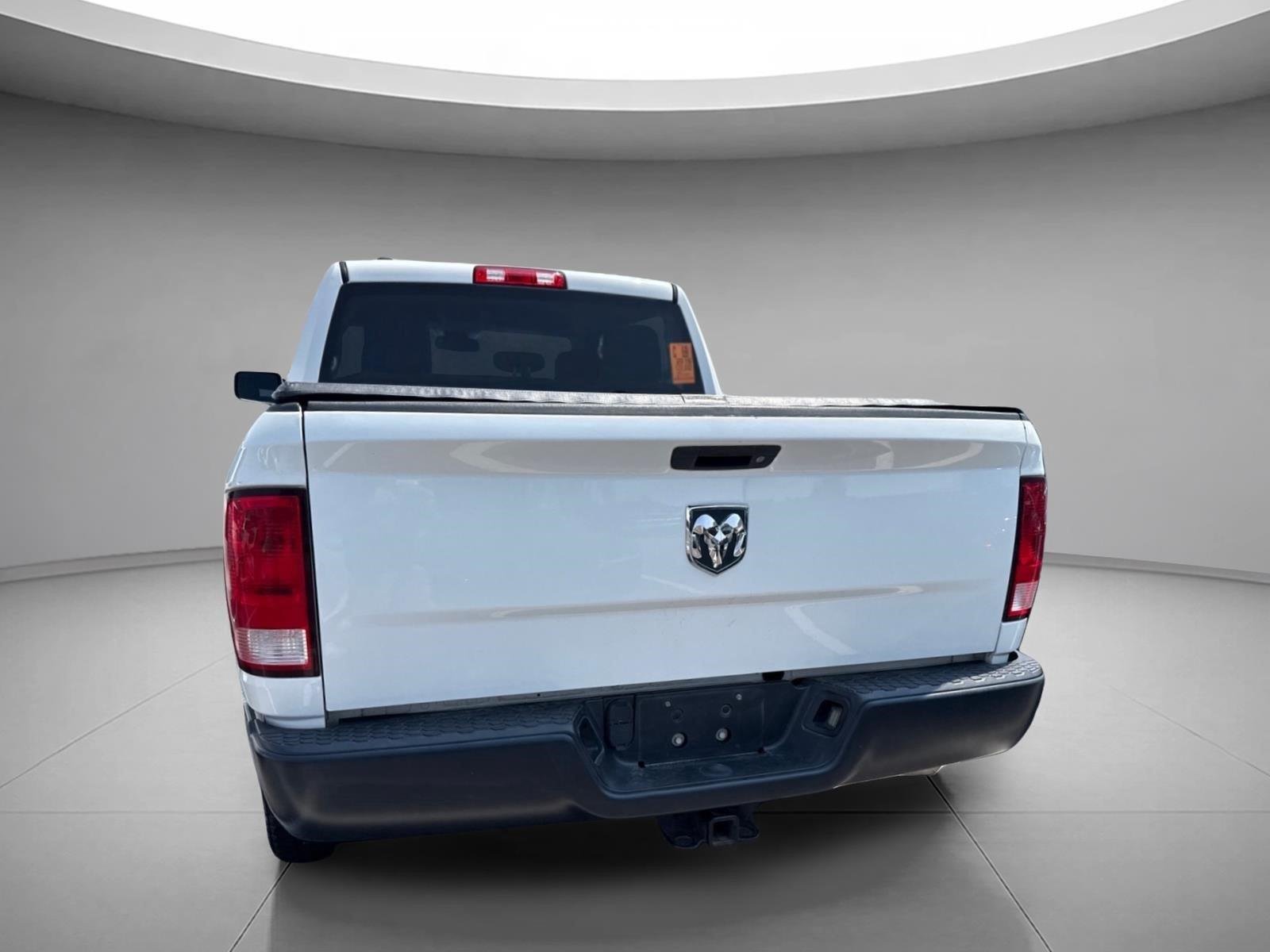 Used 2016 Bright White Clearcoat Ram Tradesman image 11
