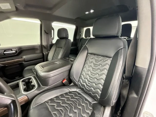 Used 2021 White Chevrolet LT image 6