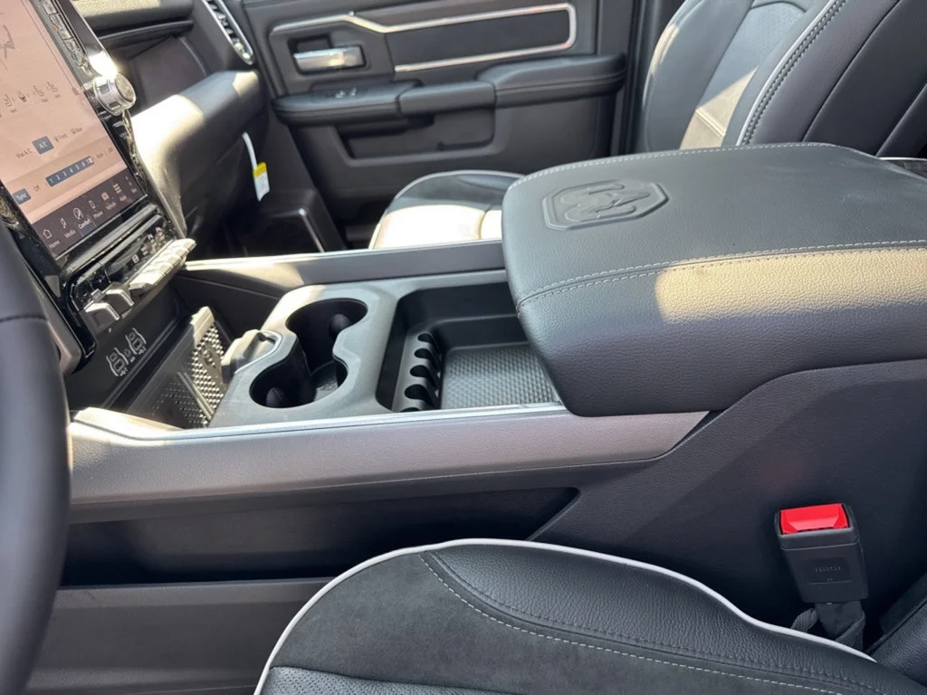 2026 RAM 2500 Laramie - Photo 22