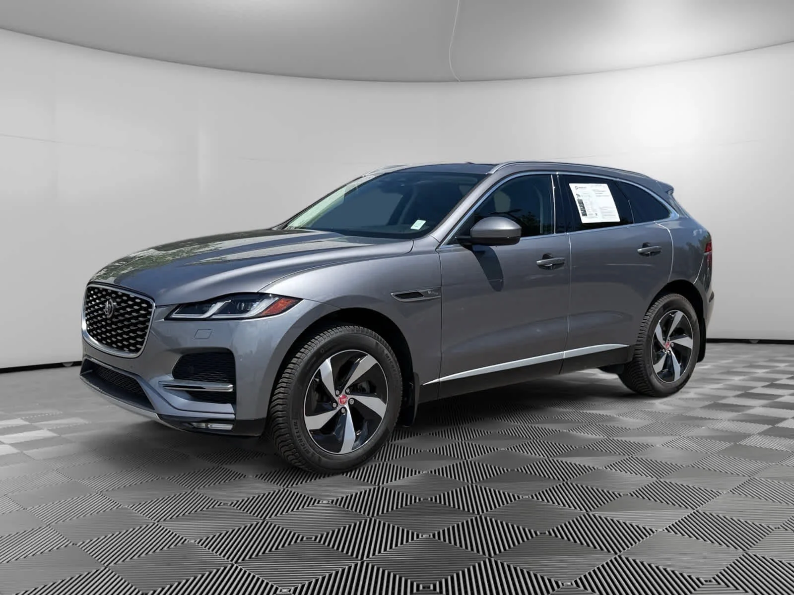 2022 Jaguar F-PACE P250 S's photo