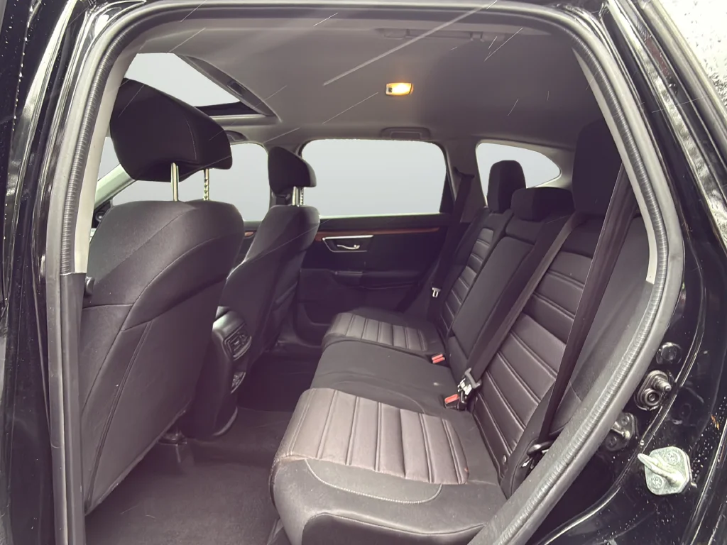 Used 2018  Honda EX image 27