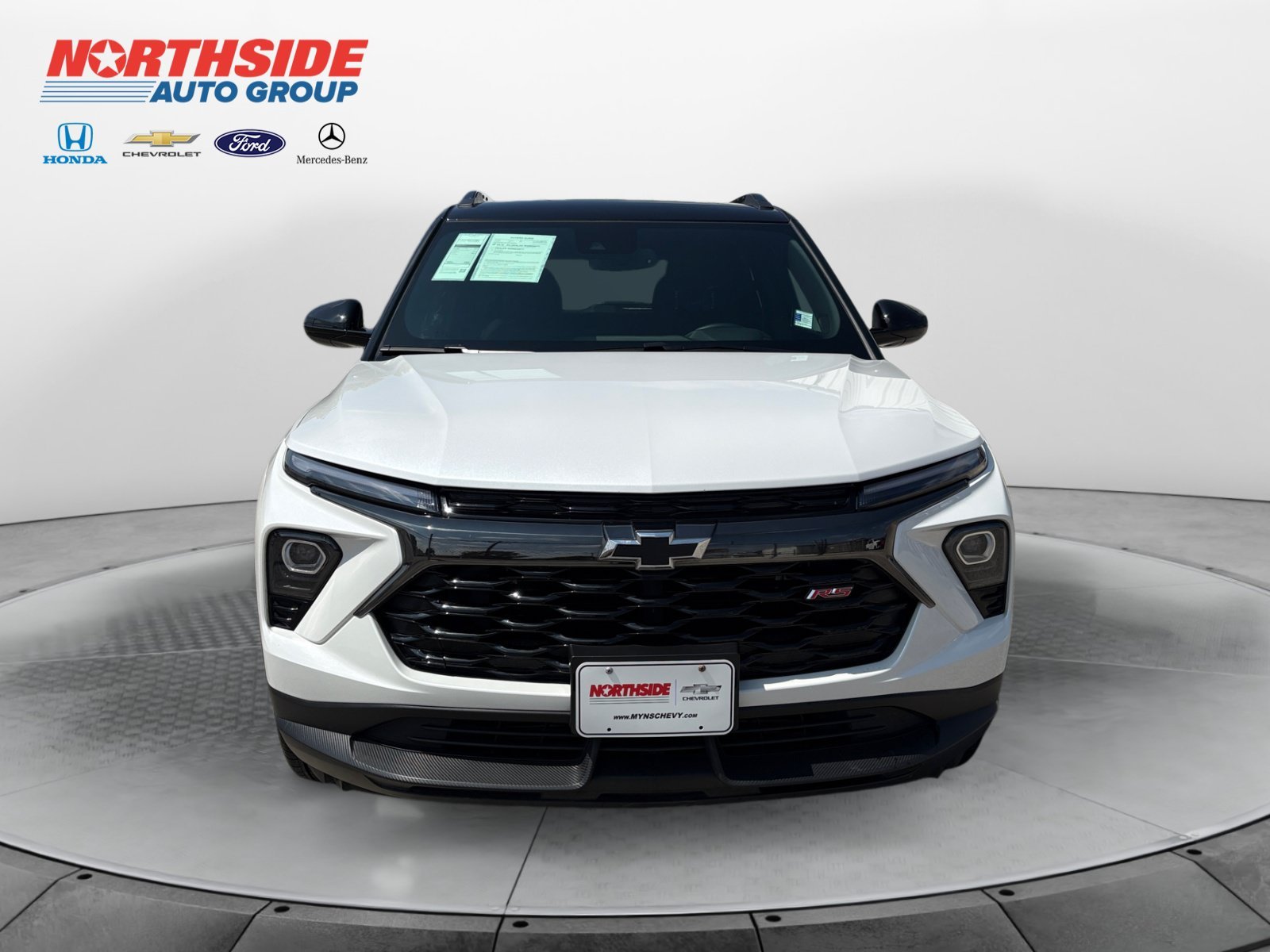 Used 2025 Iridescent Pearl Tricoat Chevrolet RS image 2