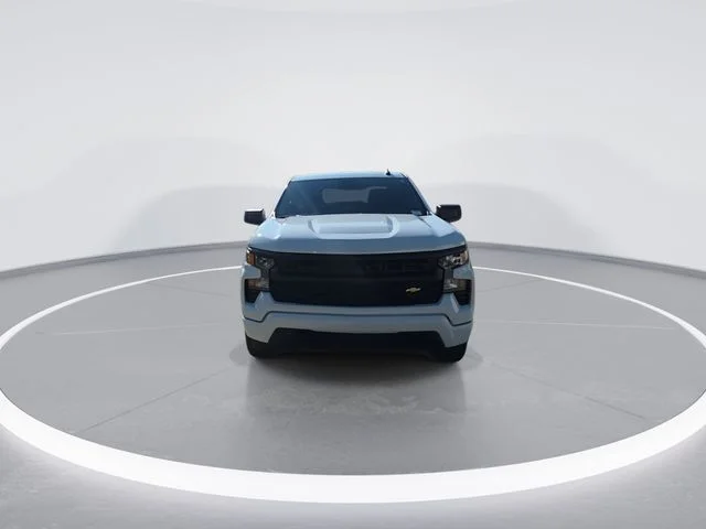 Used 2025 White Chevrolet Custom image 3