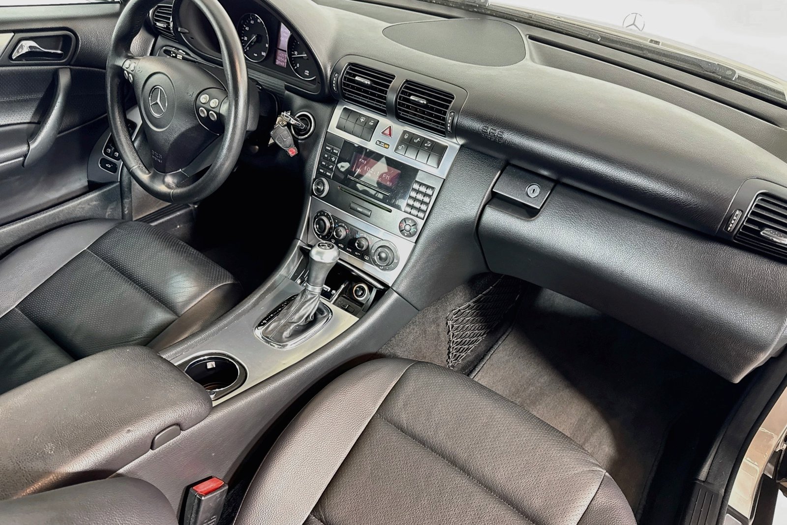 Used 2005 Gold Mercedes-Benz 1.8L image 26