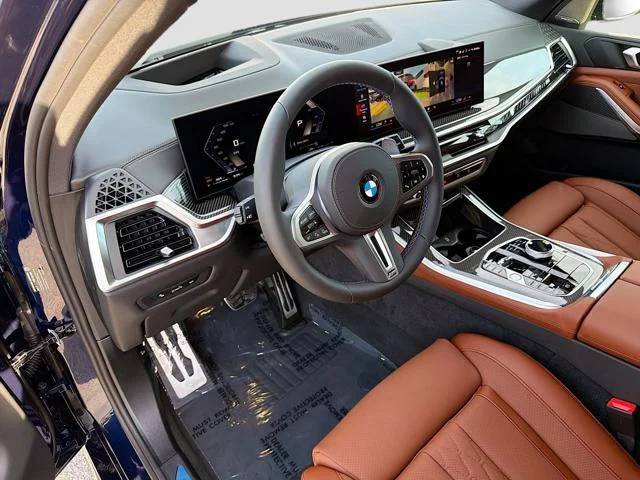 New 2026 Tanzanite Blue II Metallic BMW M60i image 25