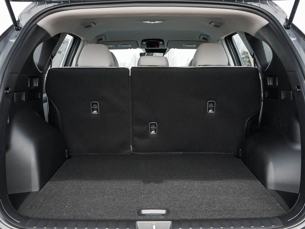 New 2026 Ecotronic Gray Hyundai SE AWD image 8