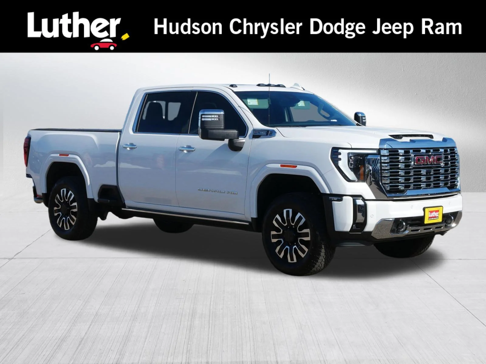 2025 GMC Sierra 4WD Crew Cab Standard Box Denali's photo
