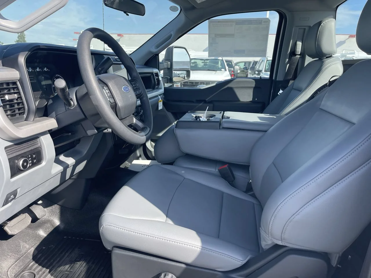 New 2026 Oxford White Ford XL image 17