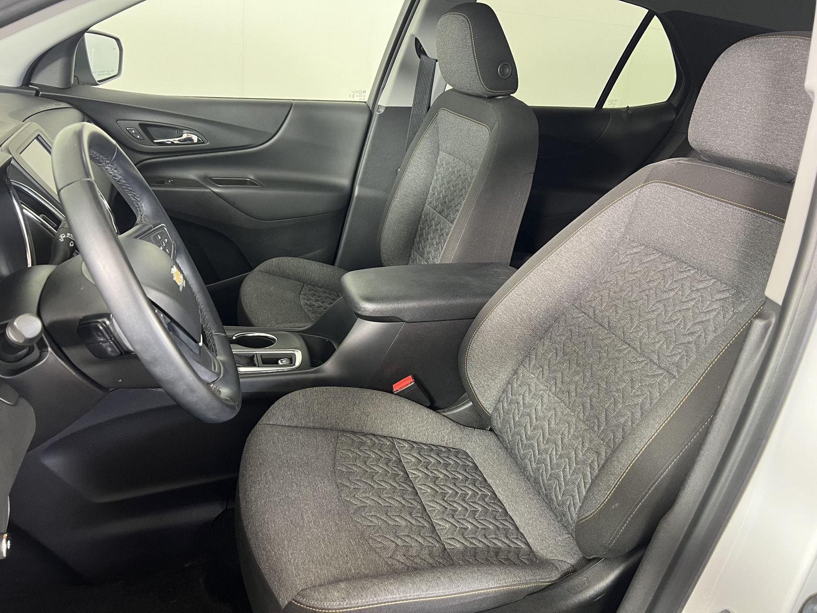 Used 2024 Summit White Chevrolet LT image 5