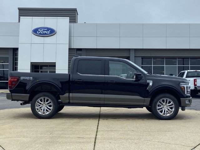 New 2026 Agate Black Metallic Ford King Ranch image 23
