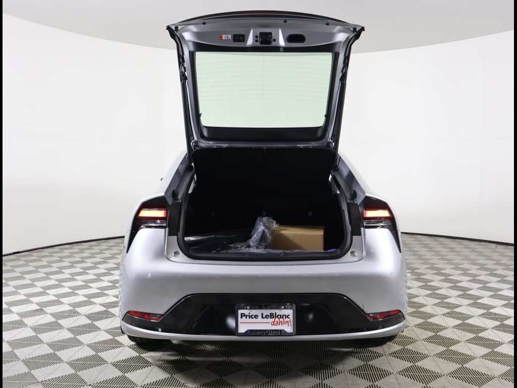 2026 Toyota Prius Plug-in Hybrid XSE Premium - Photo 18