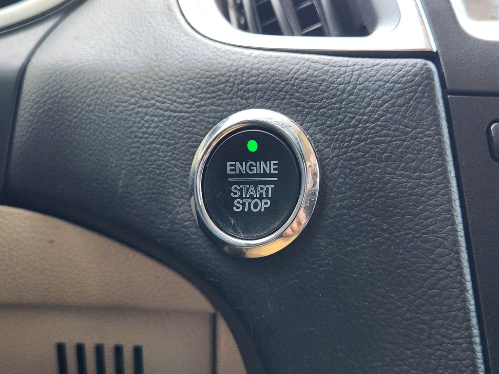 Used 2019 White Ford Titanium image 21