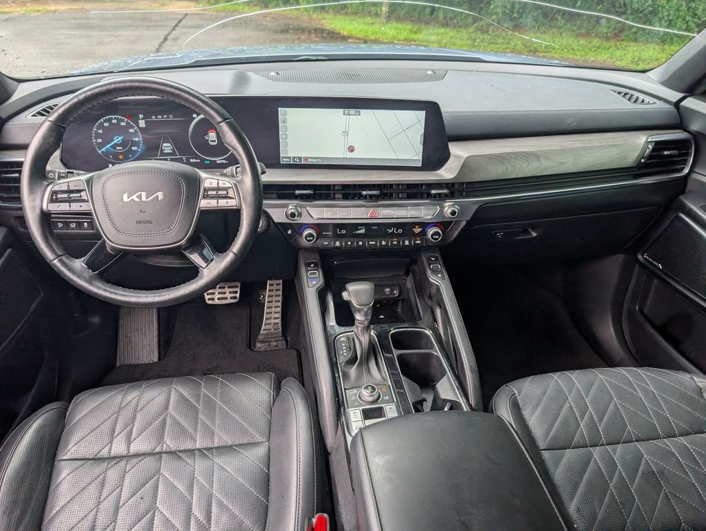 Used 2024 Silver Kia SX X-Line image 27