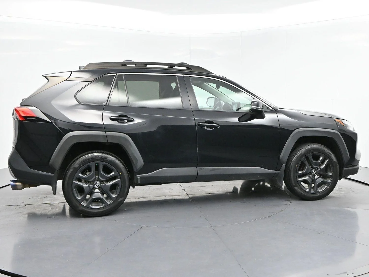 Used 2022 Midnight Black Metallic Toyota Adventure image 8
