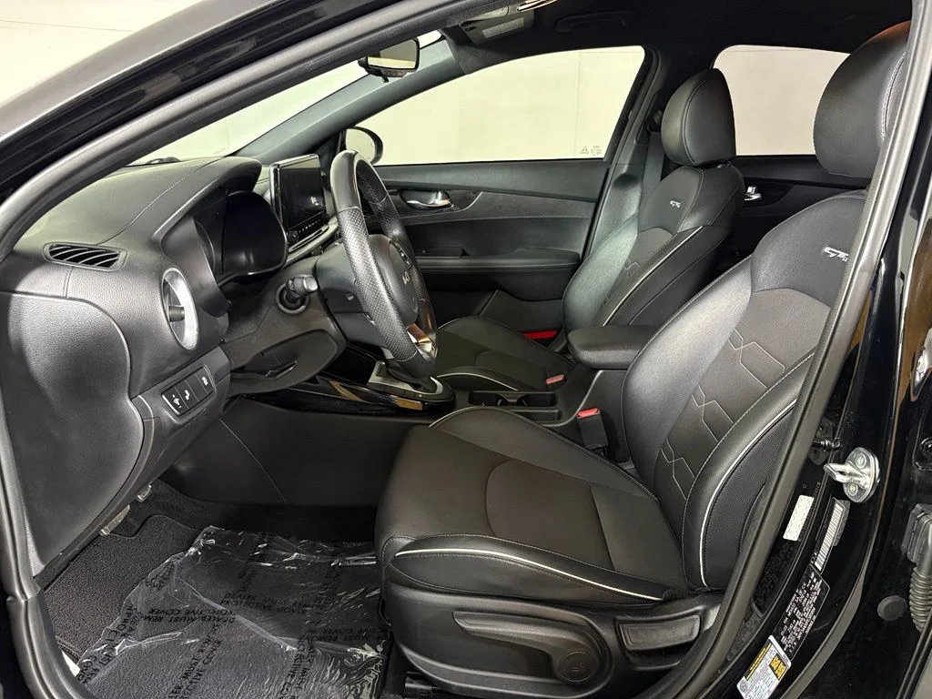 Used 2023 Black Kia GT-Line image 16