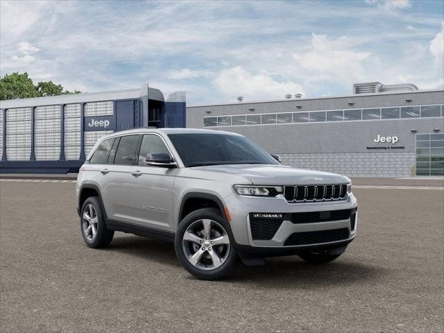 New 2026 Silver Zynith Exterior Paint Jeep Limited image 24