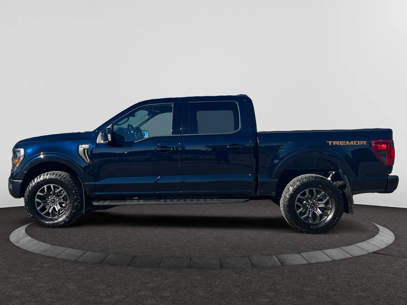 New 2026 Antimatter Blue Metallic Ford Tremor image 2