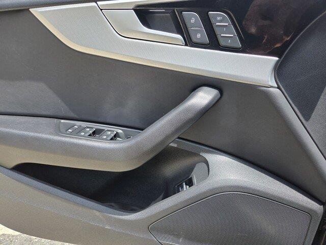 Used 2025 Mythos Black Metallic Audi S line Premium image 20