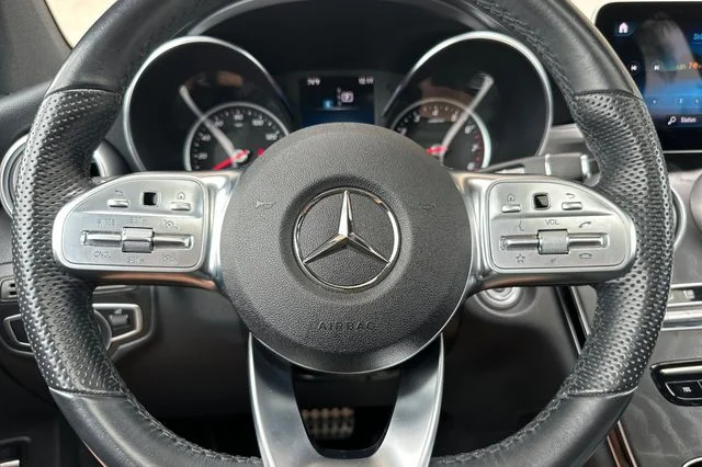 Used 2021  Mercedes-Benz GLC 300 Coupe image 21