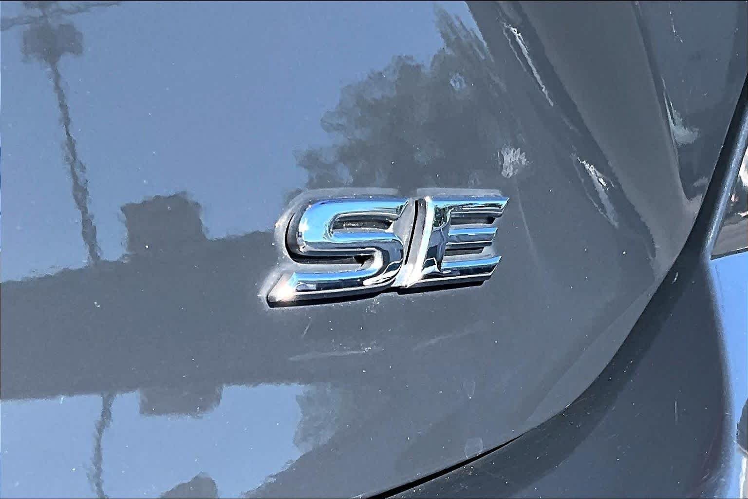 Used 2025 Underground Toyota SE image 10